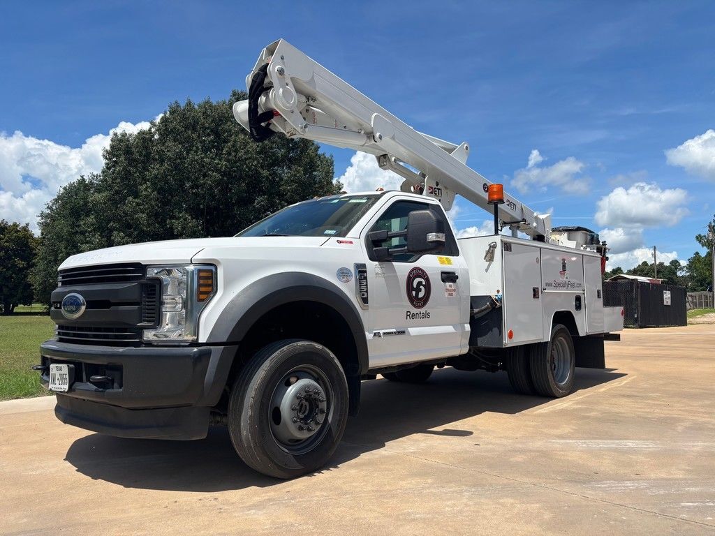 2019 ETI ETI ETC40IH / Ford F550 4x4 - Bucket Truck in Lindale, TX