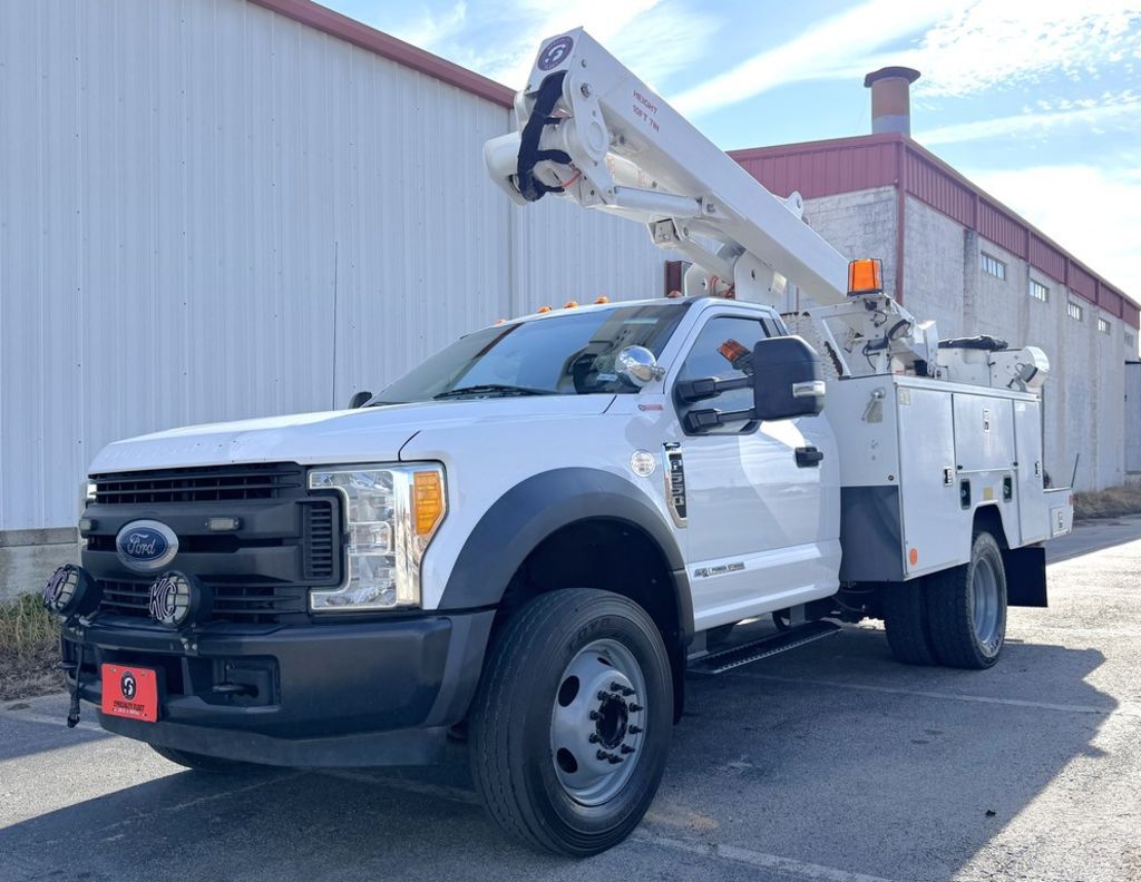 2017 ETI ETC37IH / Ford F550 - Bucket Truck in Lindale, TX