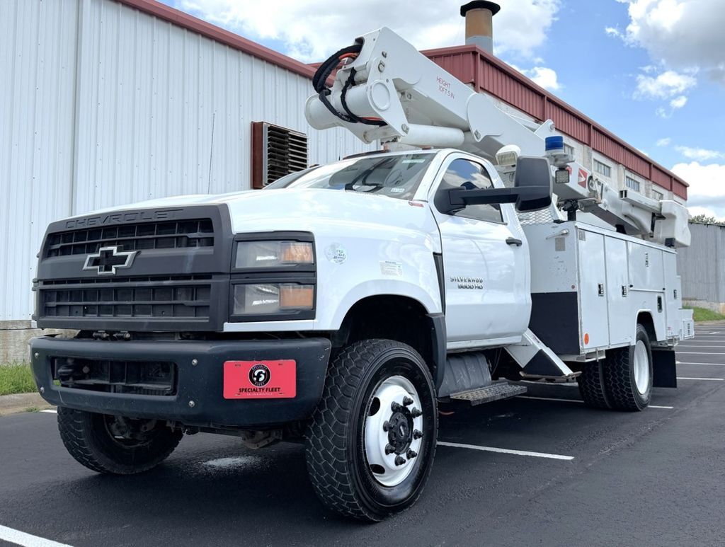 2019 ETI ETCMH37IH / Chevrolet 6500 4x4 - Bucket Truck in Lindale, TX