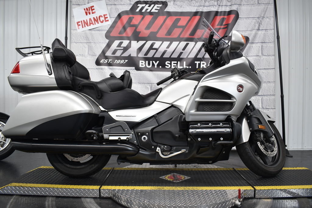 2016 Honda® Gold Wing Airbag in Andover, NJ