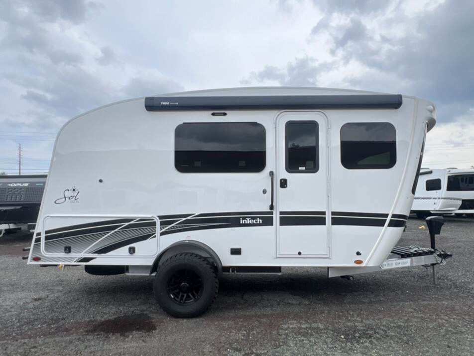 2027 Intech Rv Sol Horizon in orange VA
