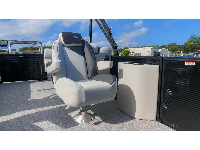 2027 Bennington 22 S1 STERN RADIUS