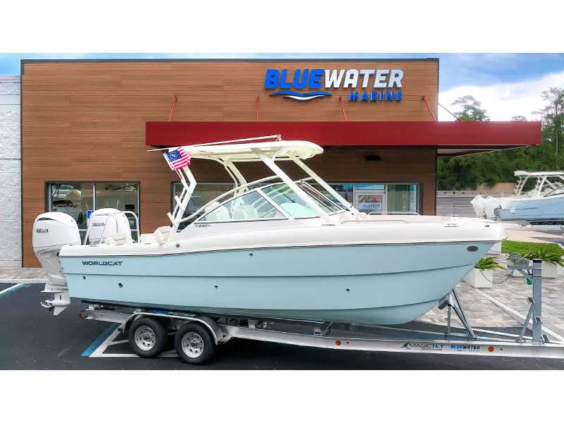 2027 World Cat 230DC