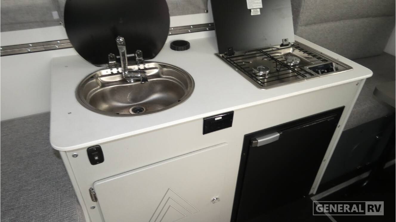 A photo of this 2025 Aliner EVOLUTION 15 TWIN