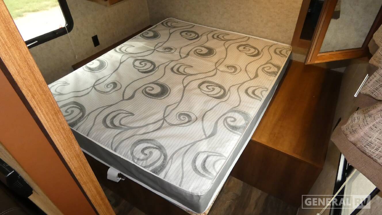 A photo of this 2018 Prime Time Rv AVENGER 26BH