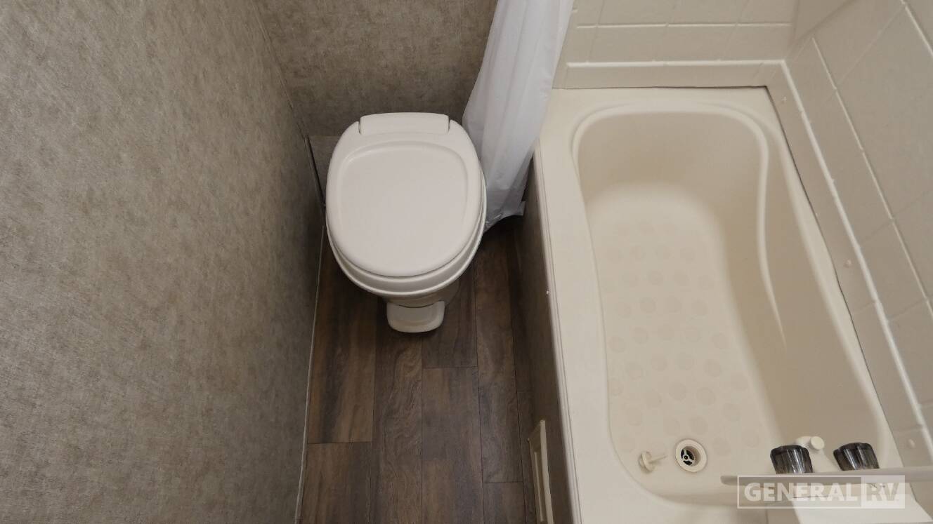 A photo of this 2018 Prime Time Rv AVENGER 26BH