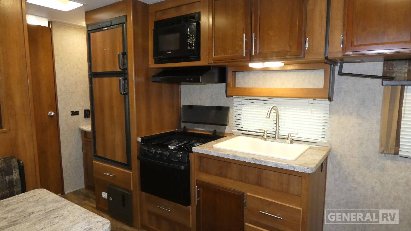 A photo of this 2018 Prime Time Rv AVENGER 26BH