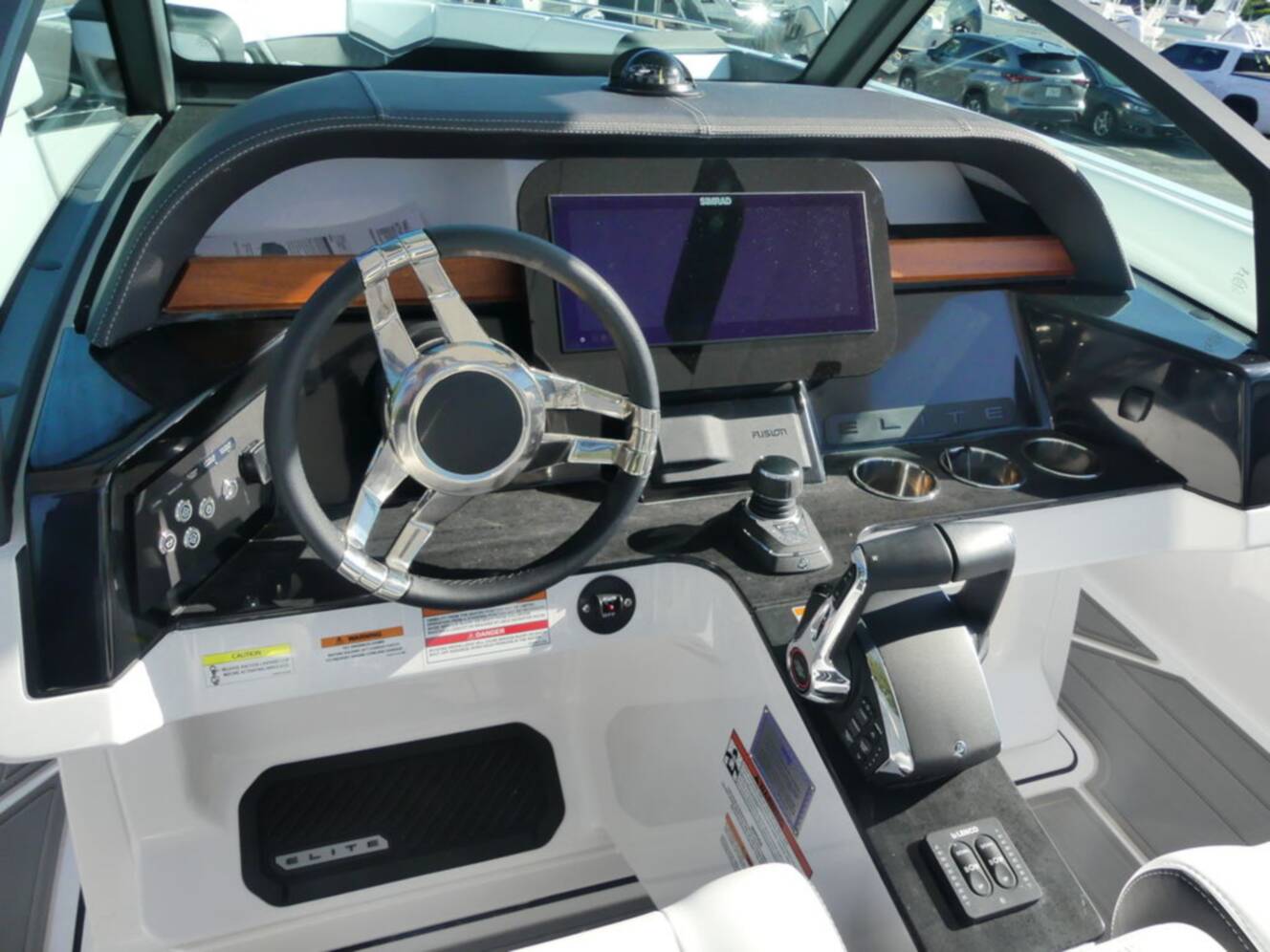 A photo of this 2027 Monterey Elite 30 OB