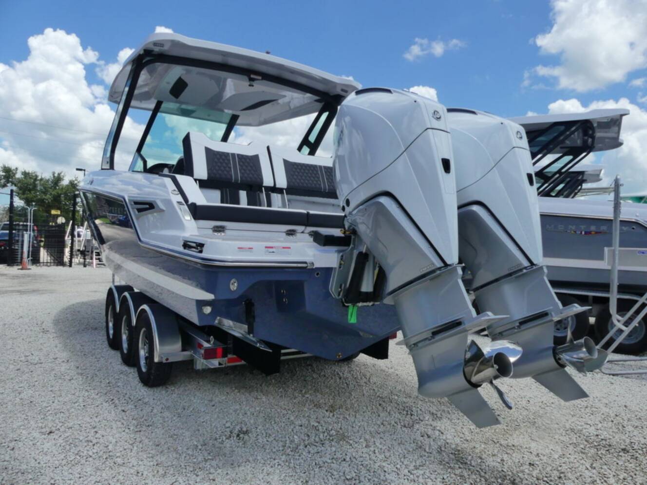 A photo of this 2027 Monterey Elite 30 OB
