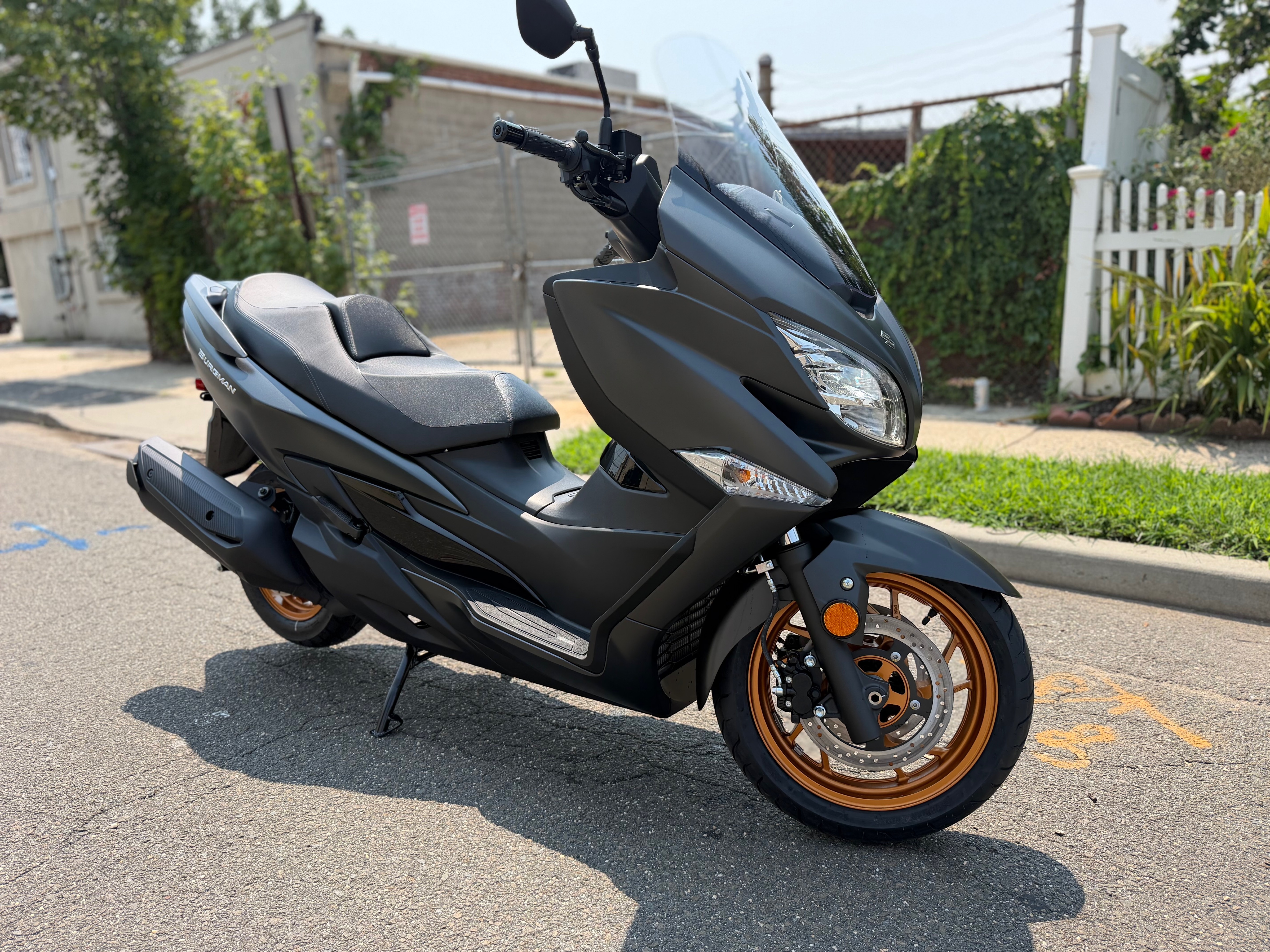 2027 Suzuki BURGMAN 400 400 in Mineola, NY