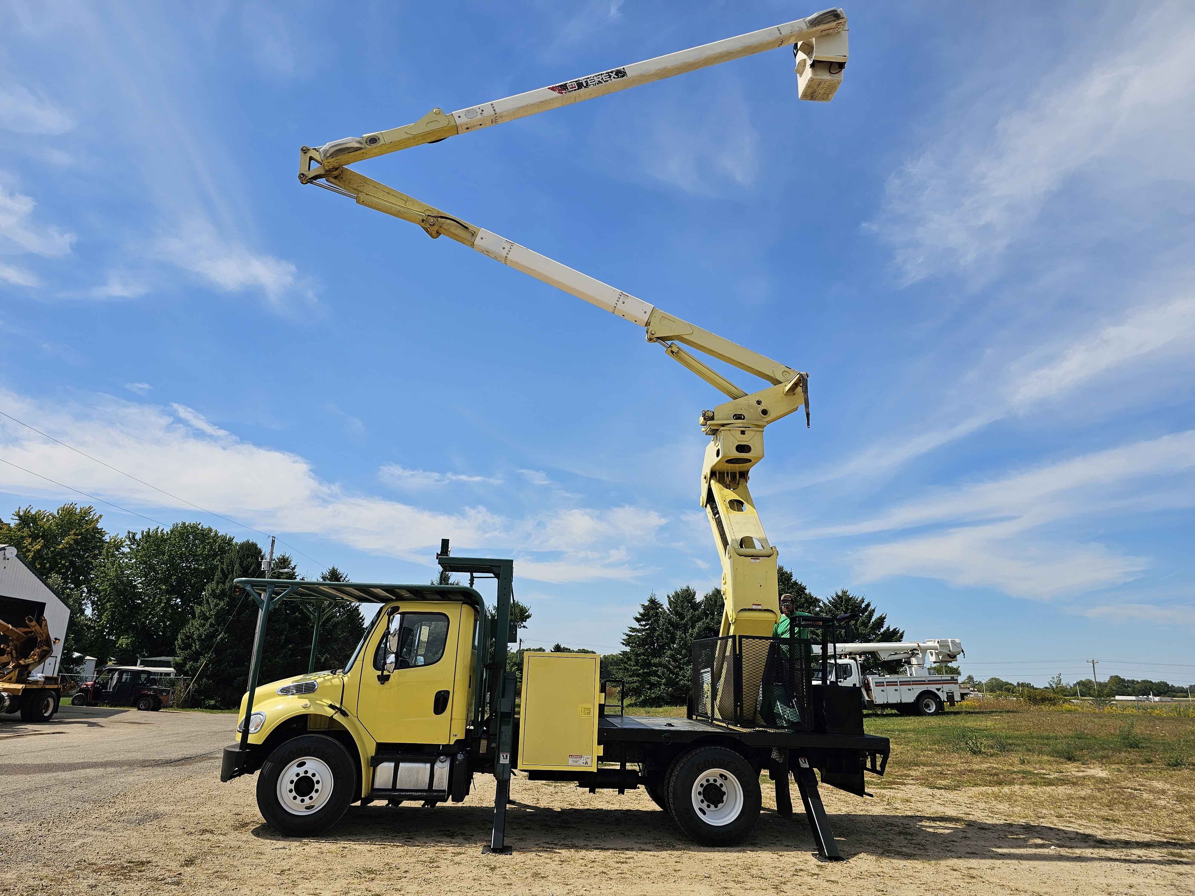 2013 Freightlinter / Terex M2 106 / xt75 in Edgerton, WI
