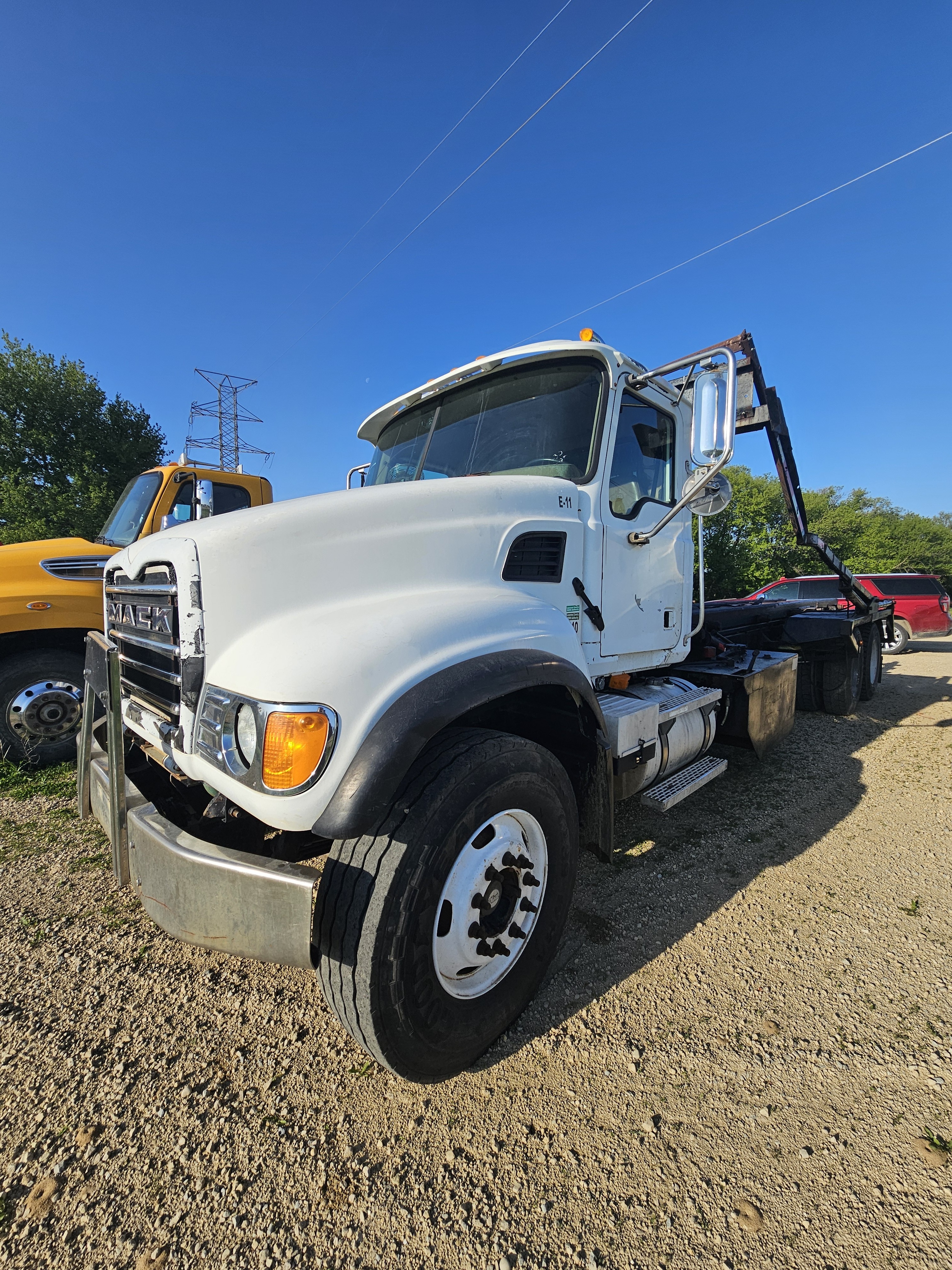 2007 MACK CV in Edgerton, WI
