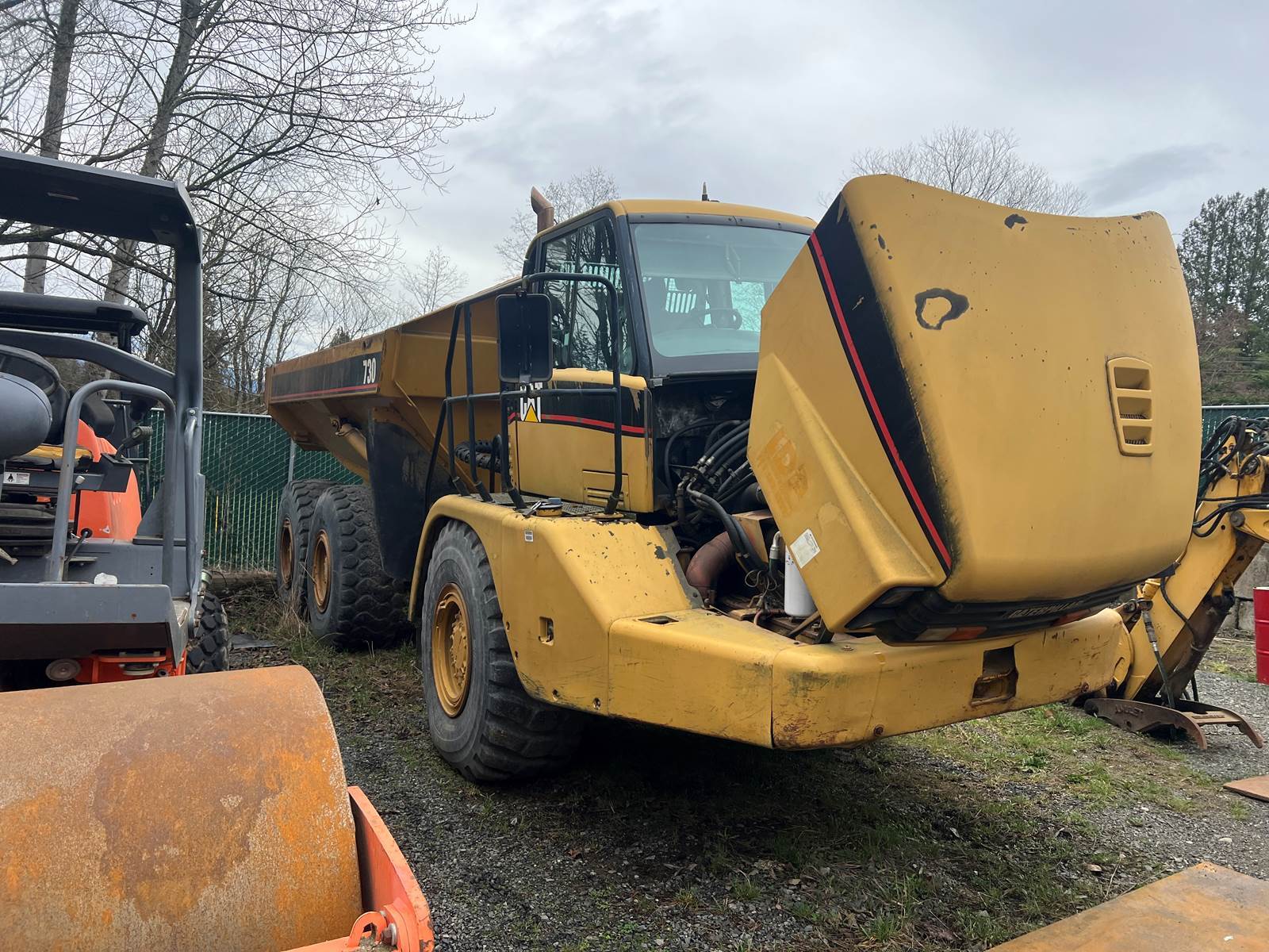 2002 CATERPILLAR 730 in Marysville, WA