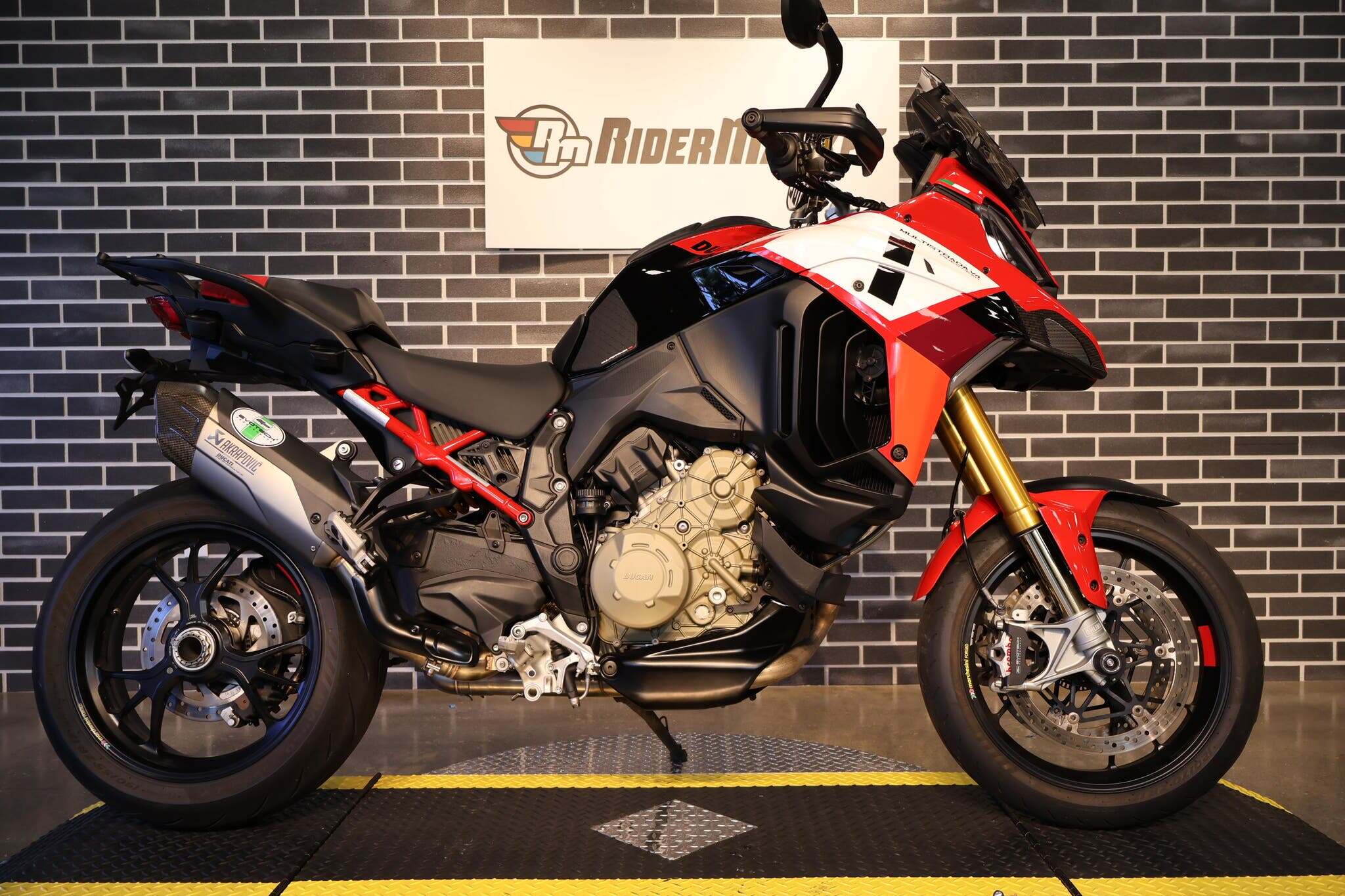 2023 Ducati Multistrada V4-S V4 S in Ormond Beach, FL