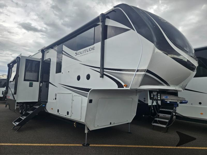 2027 Grand Design Solitude 414LJMJ in cheyenne WY