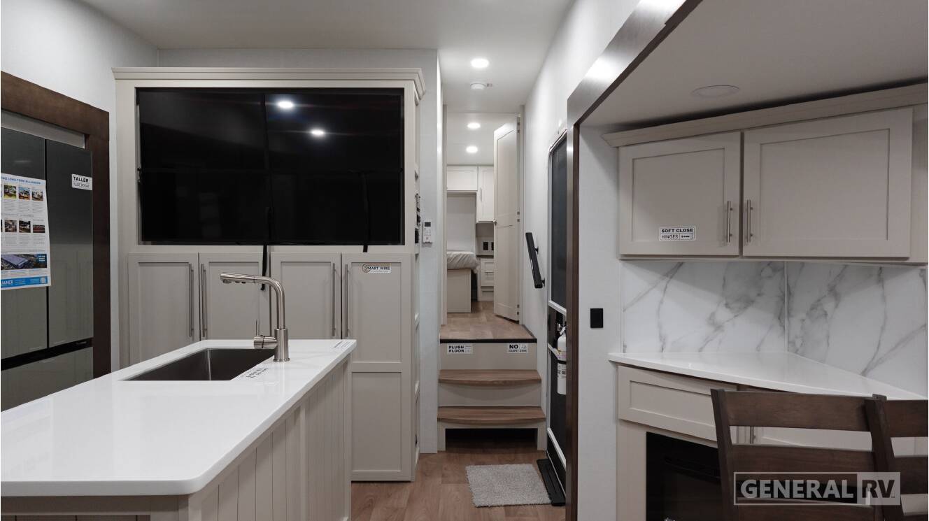 A photo of this 2027 Alliance Rv AVENUE 25RL