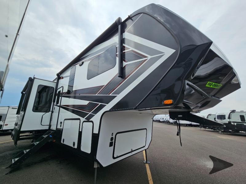 2020 Grand Design Momentum 397TH in cheyenne WY