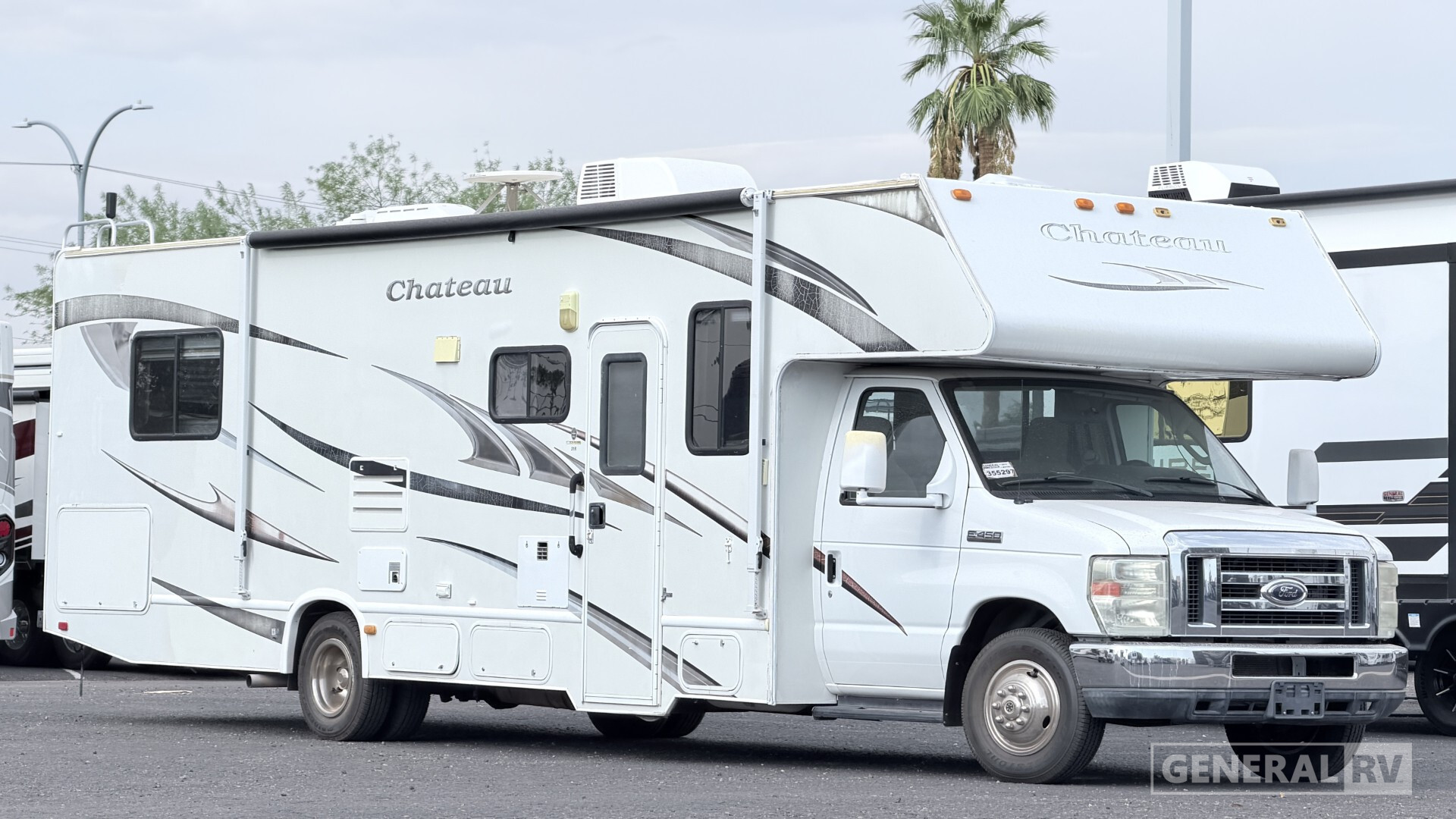 2011 Thor Motor Coach Chateau 31R in mesa AZ