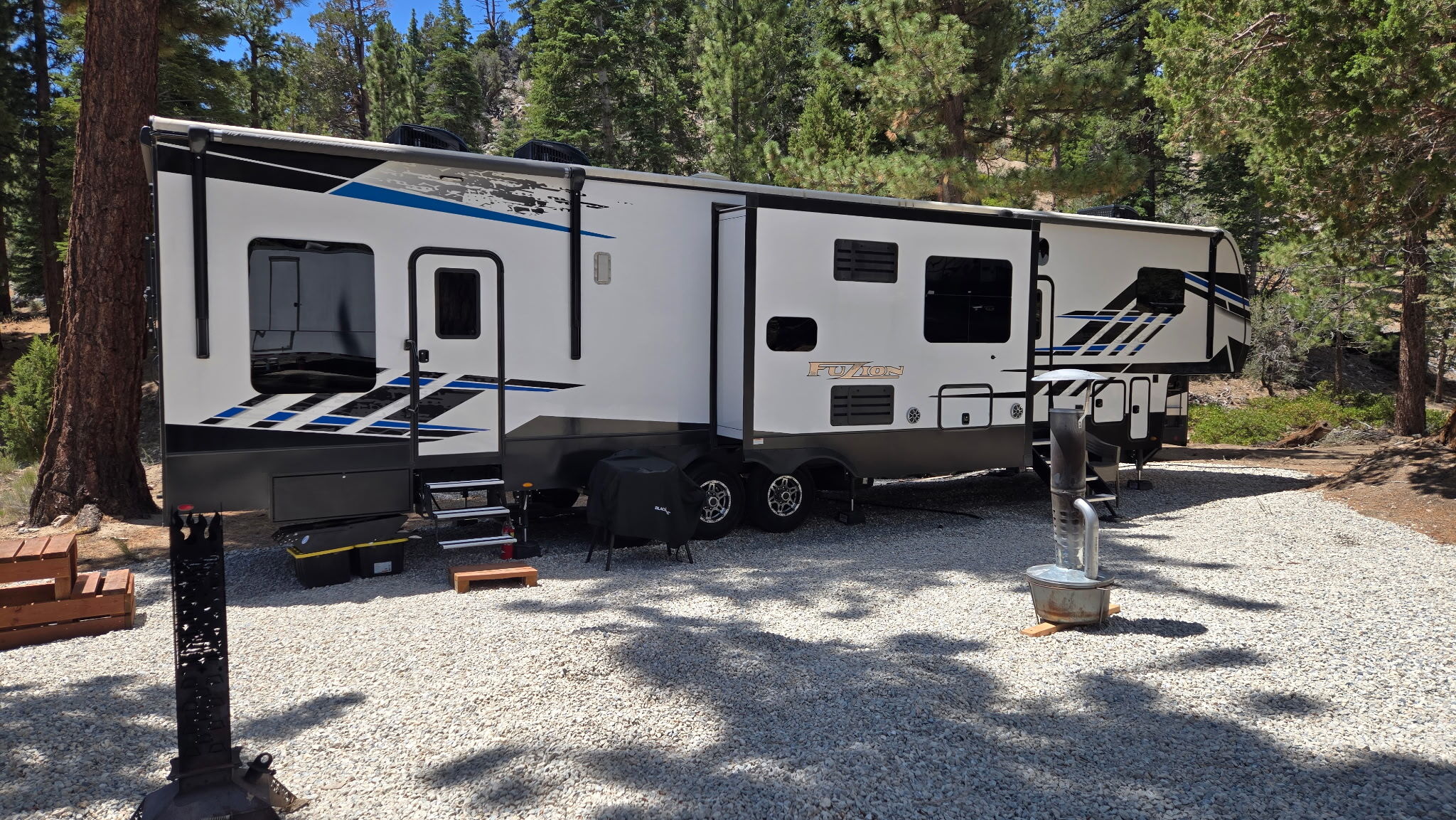 2023 Keystone FUZION 430 RV
