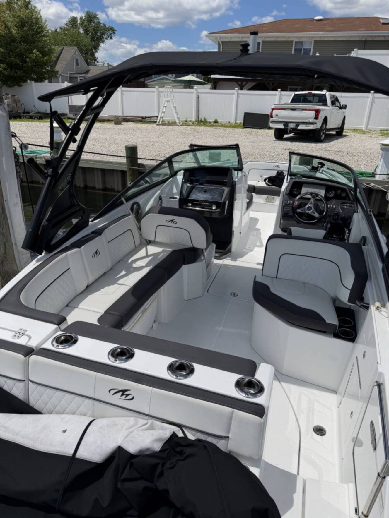 A photo of this 2018 Monterey M65