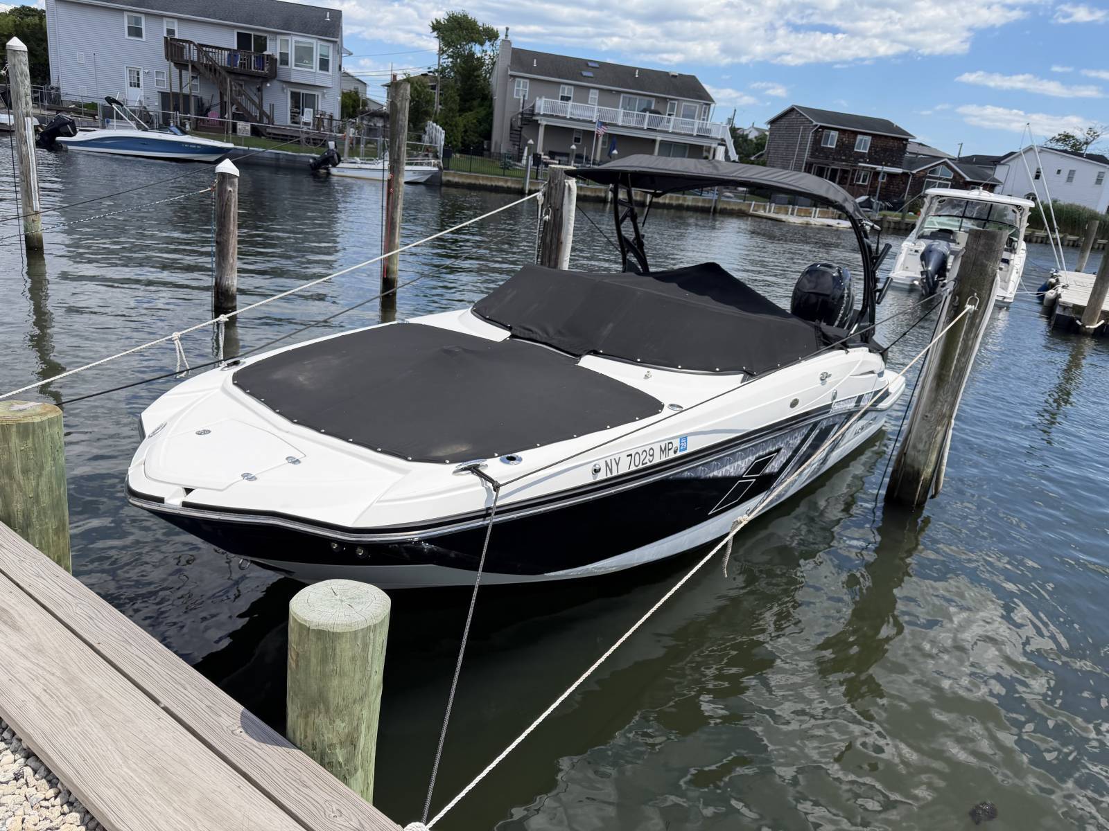 2018 Monterey M65 MX6 in lindenhurst NY