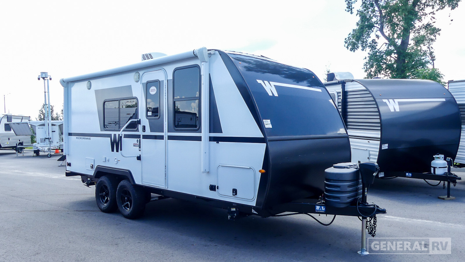 2026 Winnebago MICRO MINNIE 2108DS in winter garden FL