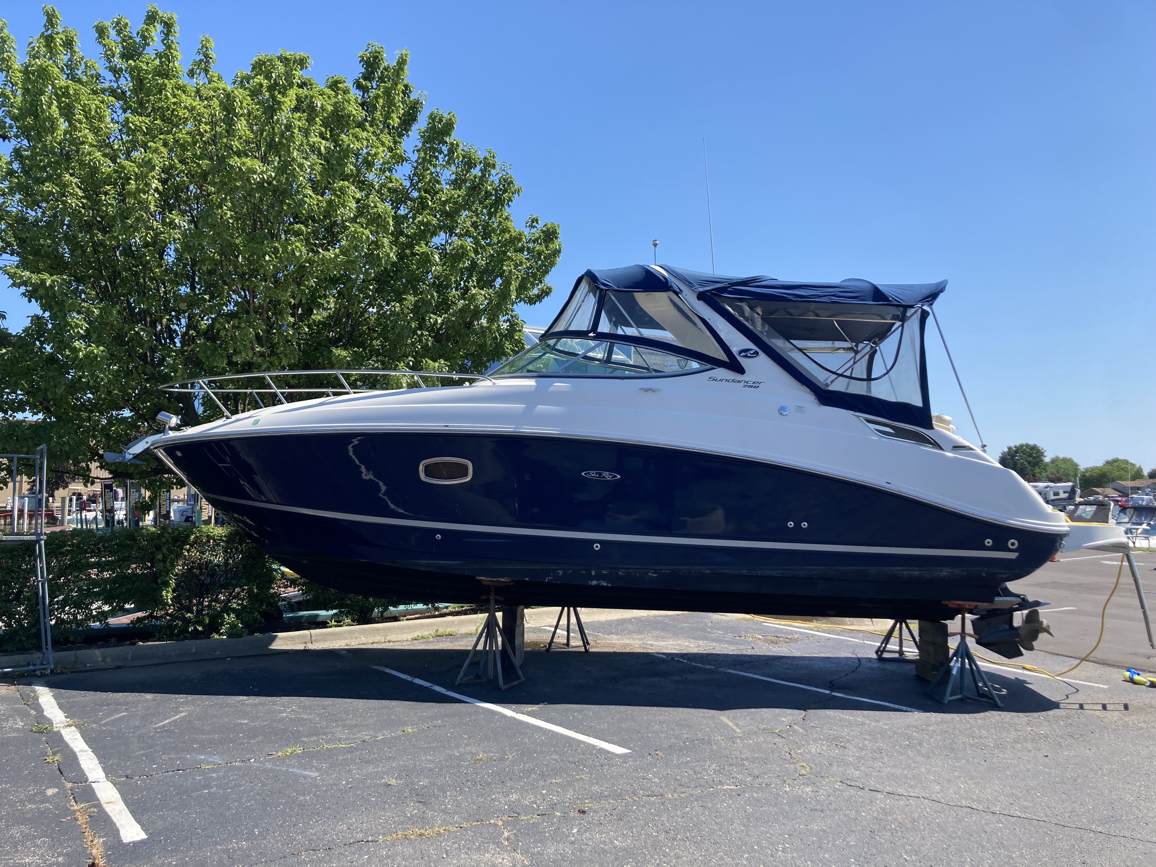 2012 Sea Ray 280 SUNDANCER in harrison township MI