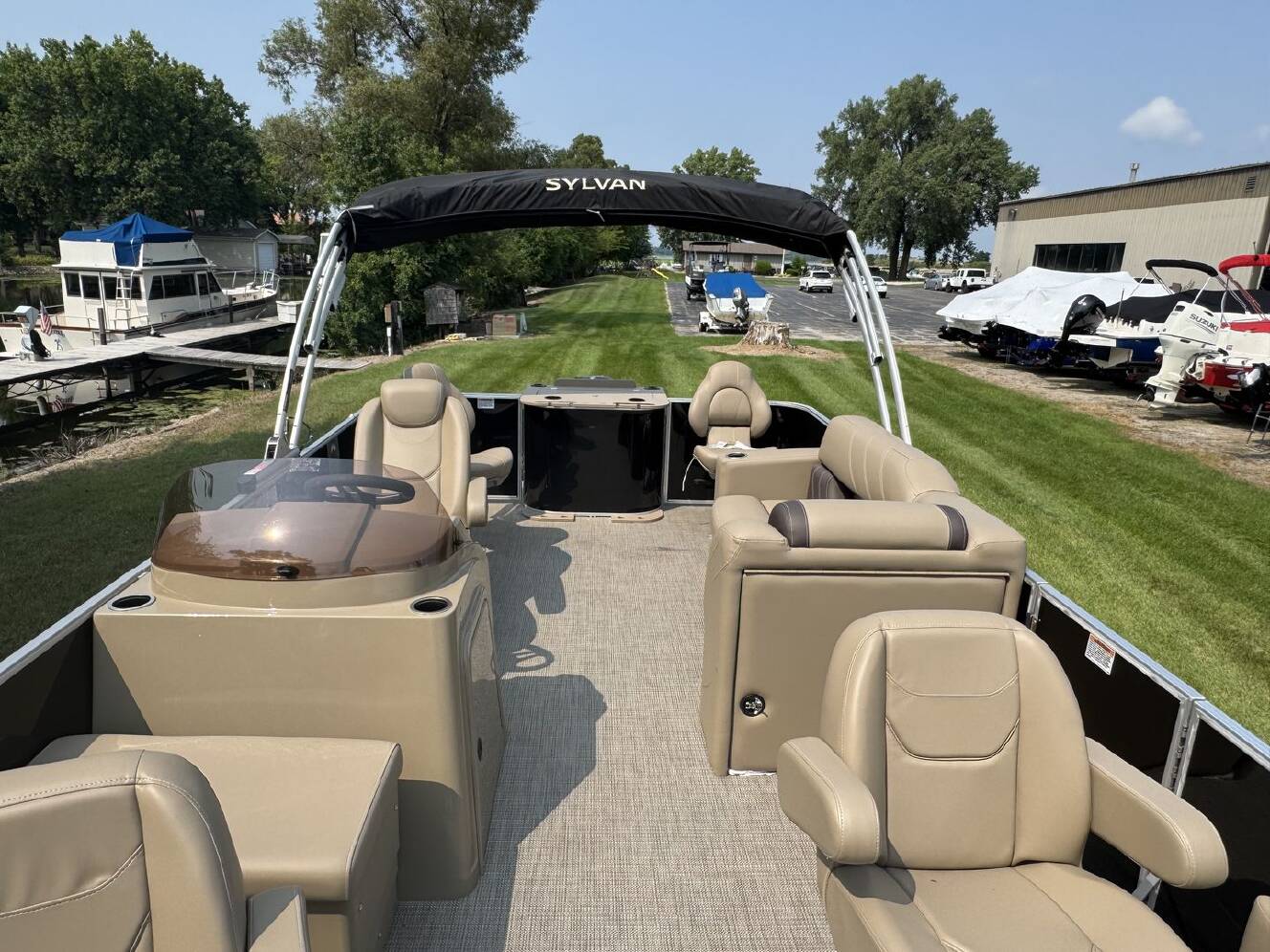 A photo of this 2025 Sylvan MIRAGE 8520