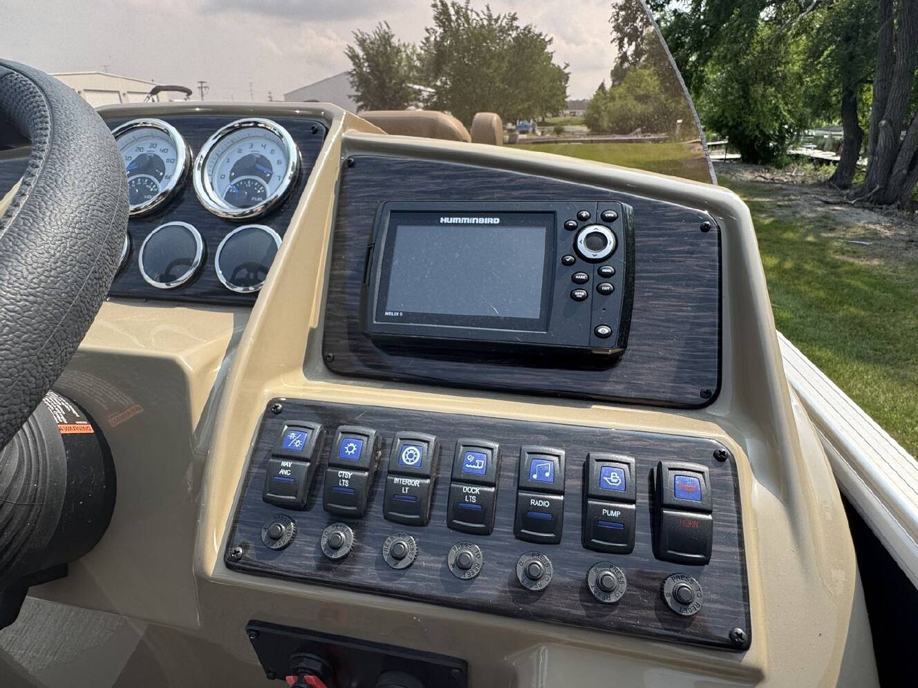 A photo of this 2025 Sylvan MIRAGE 8520