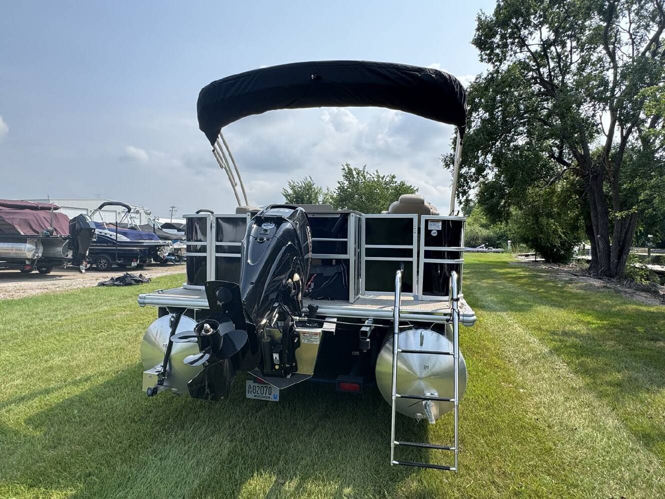 A photo of this 2025 Sylvan MIRAGE 8520
