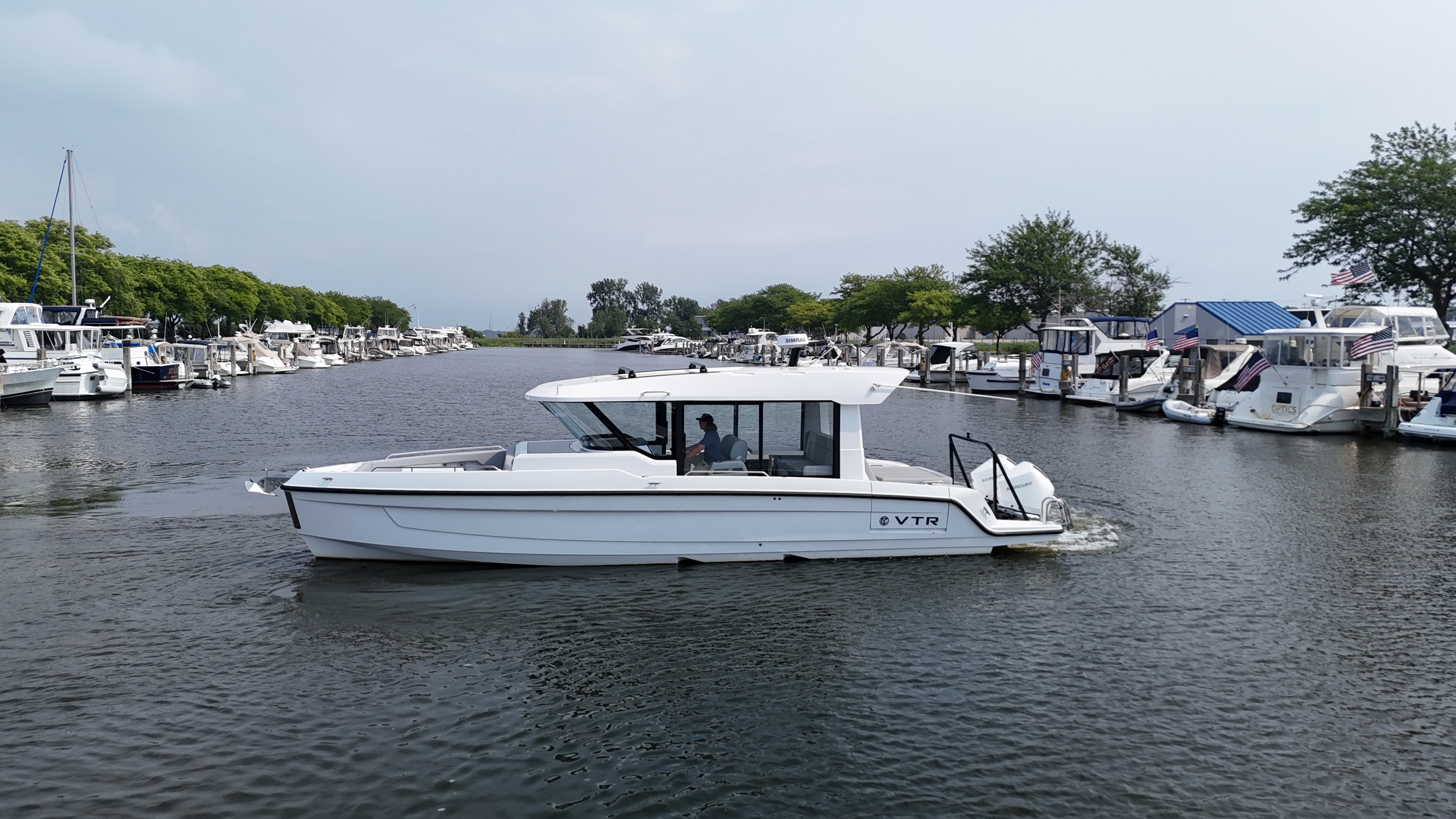 2026 Cruisers Yachts 38 VTR EC in grand haven MI