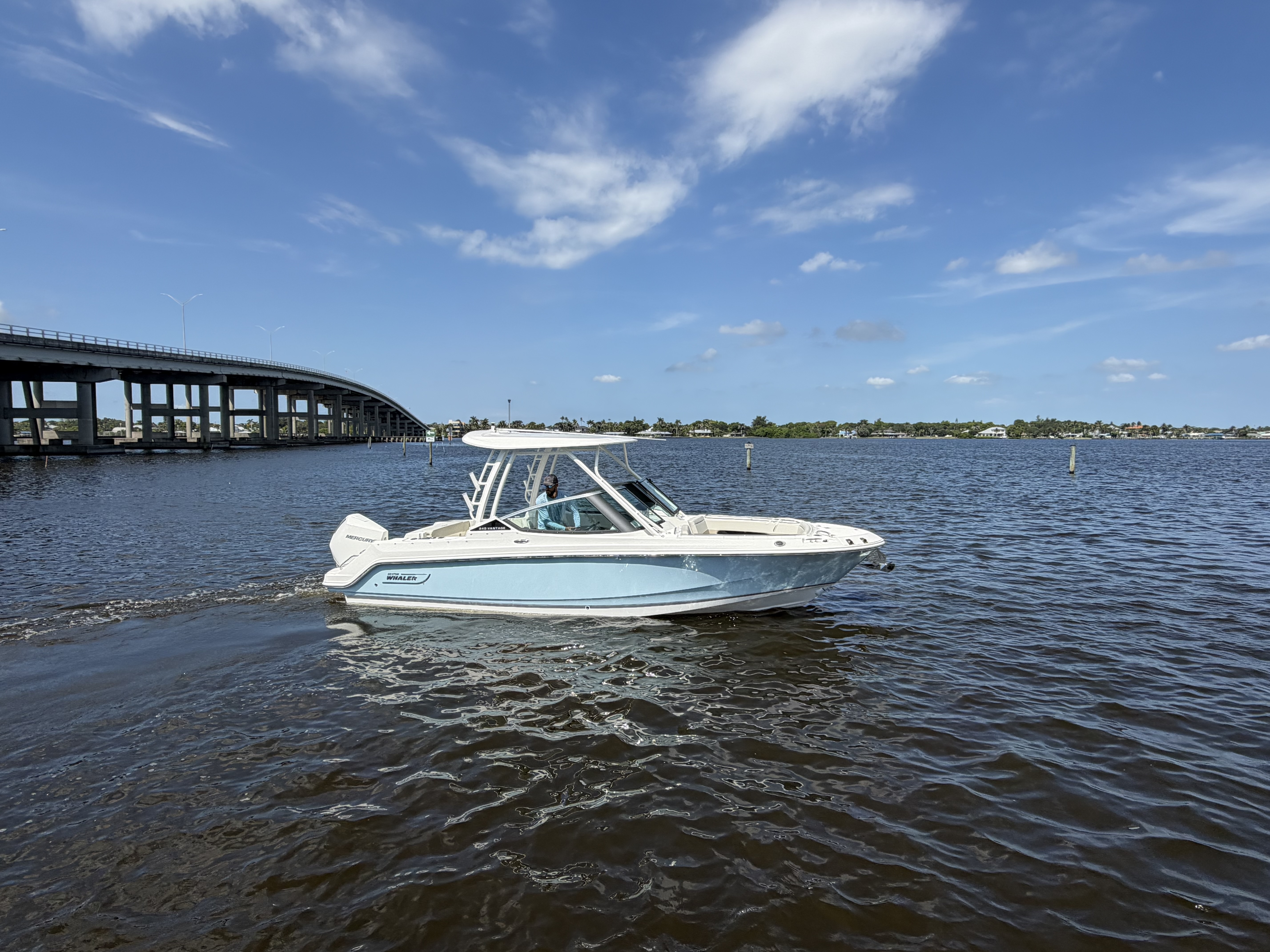 2027 Boston Whaler 240 Vantage in stuart FL