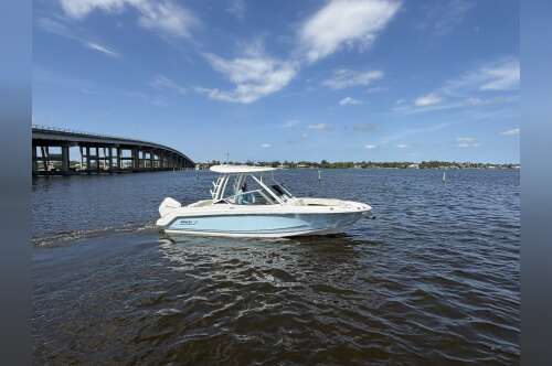 2027 Boston Whaler 240 Vantage in stuart FL