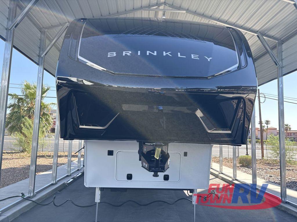 2027 Brinkley Model Z 3210 in cibolo TX