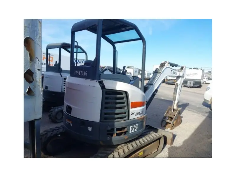 2017 BOBCAT E26