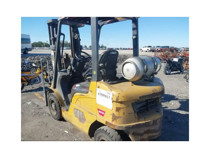 2022 Caterpillar GP25N