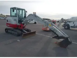2019 TAKEUCHI TB235-2CR