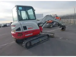 2019 TAKEUCHI TB235-2CR