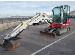 2019 TAKEUCHI TB235-2CR