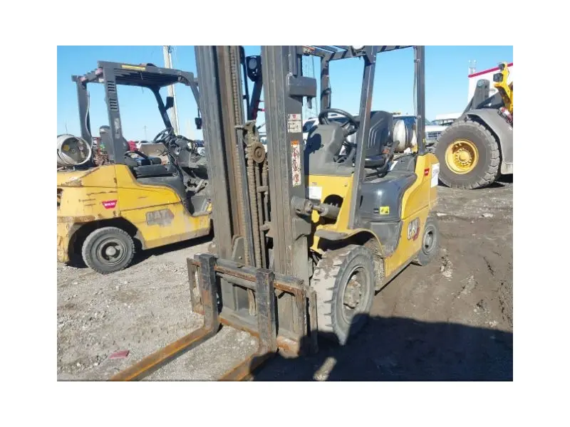 2022 Caterpillar GP25N
