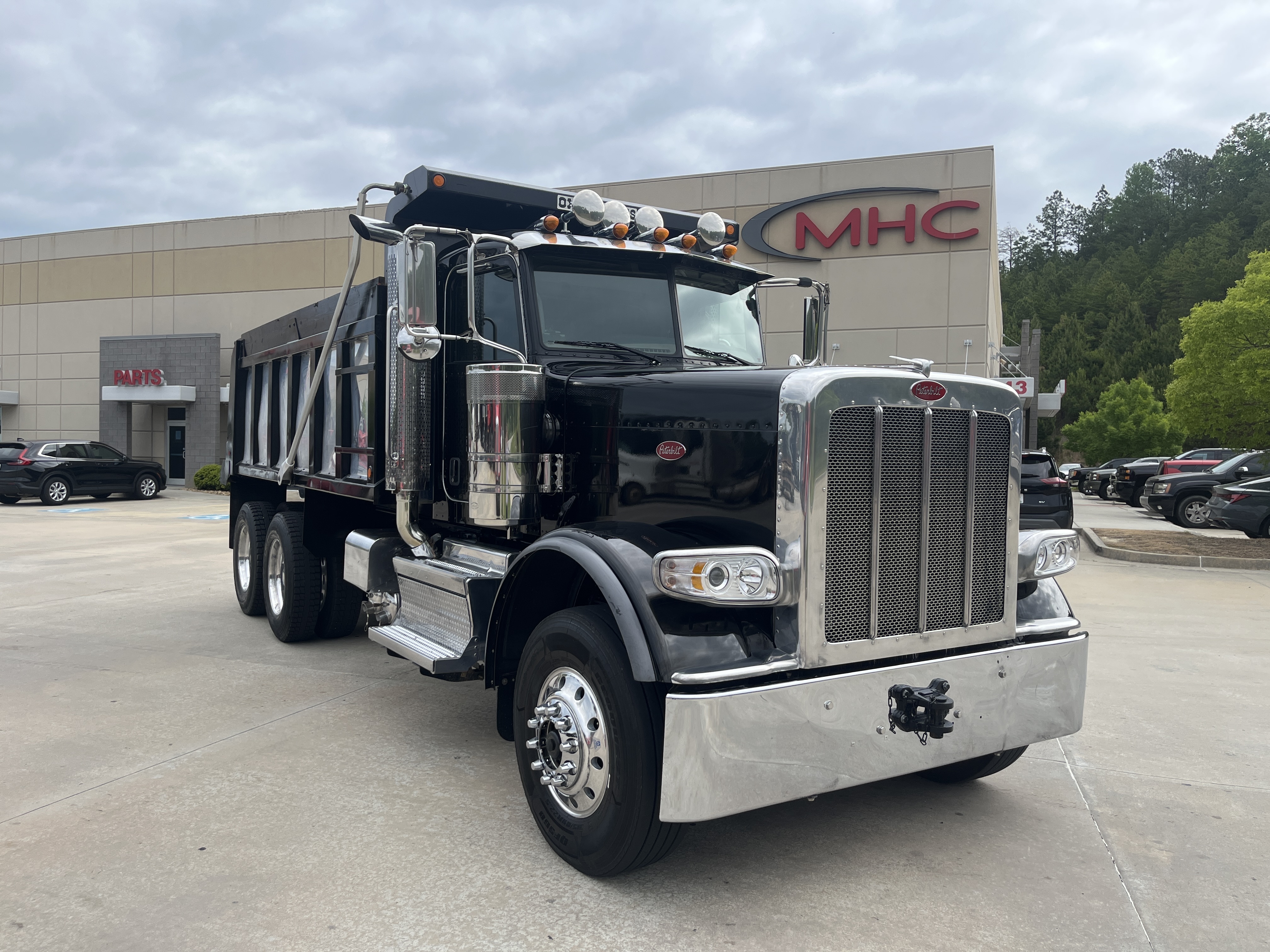 2024 PETERBILT 389 in Mcdonough, GA