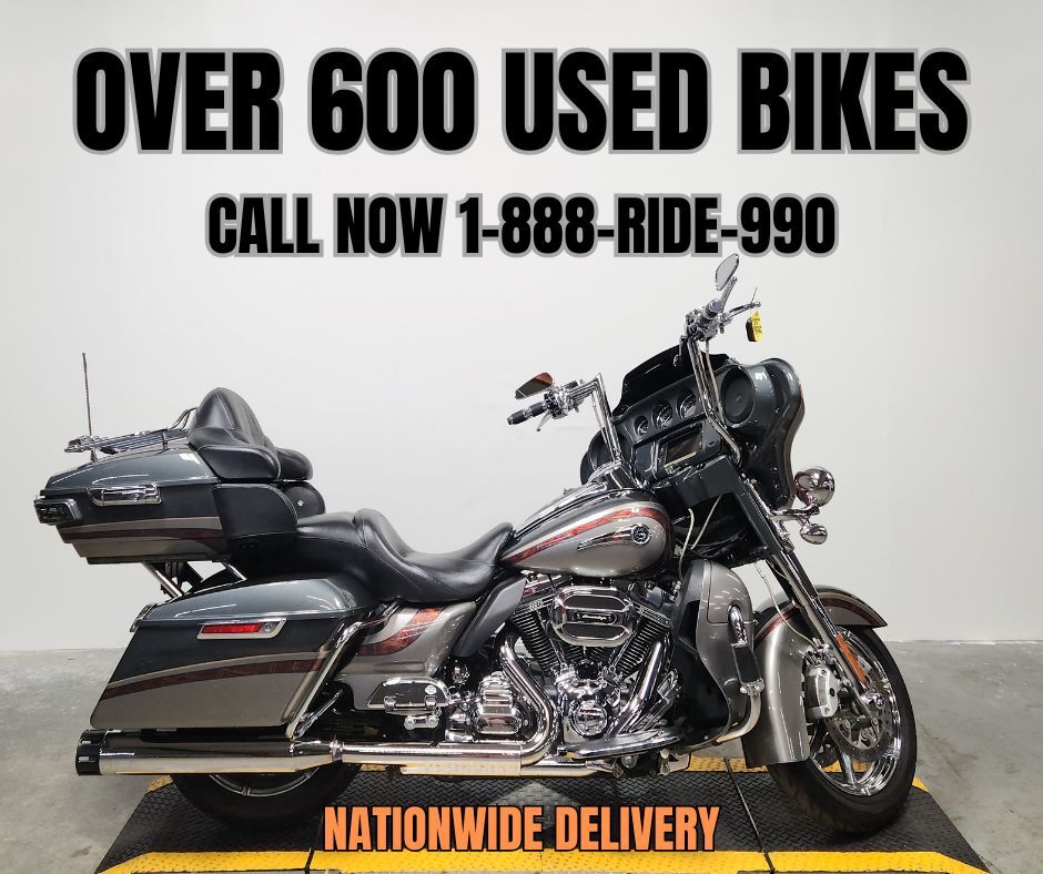 2016 Harley-Davidson® CVO Ultra Limited ULTRA LIMITED in Sandusky, MI