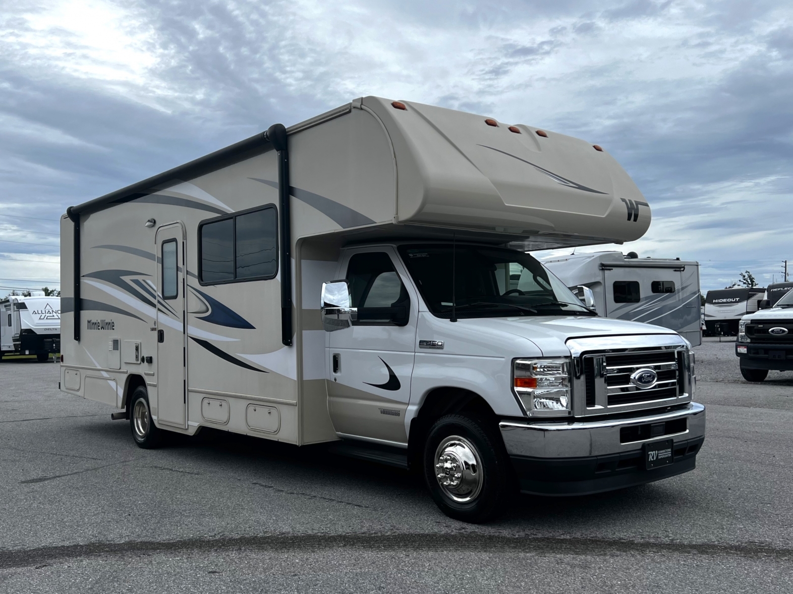 2023 Winnebago Minnie Winnie 26T in panama city FL