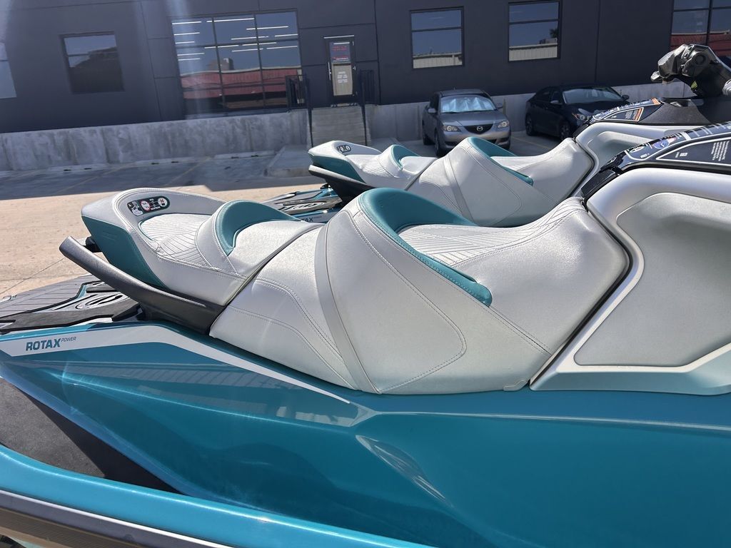 2025 Sea-Doo GTX Limited 325 Teal Metallic in broken arrow OK
