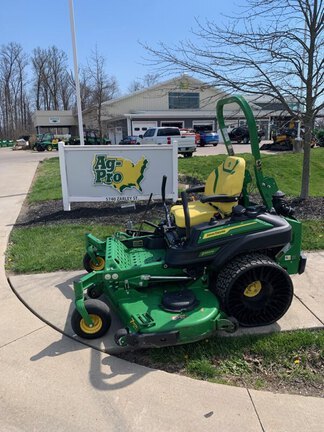 2025 John Deere Z960M in New Albany, OH