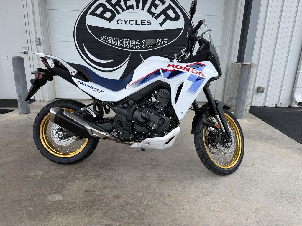2026 Honda® Transalp E-Clutch E-CLUTCH in Henderson, NC