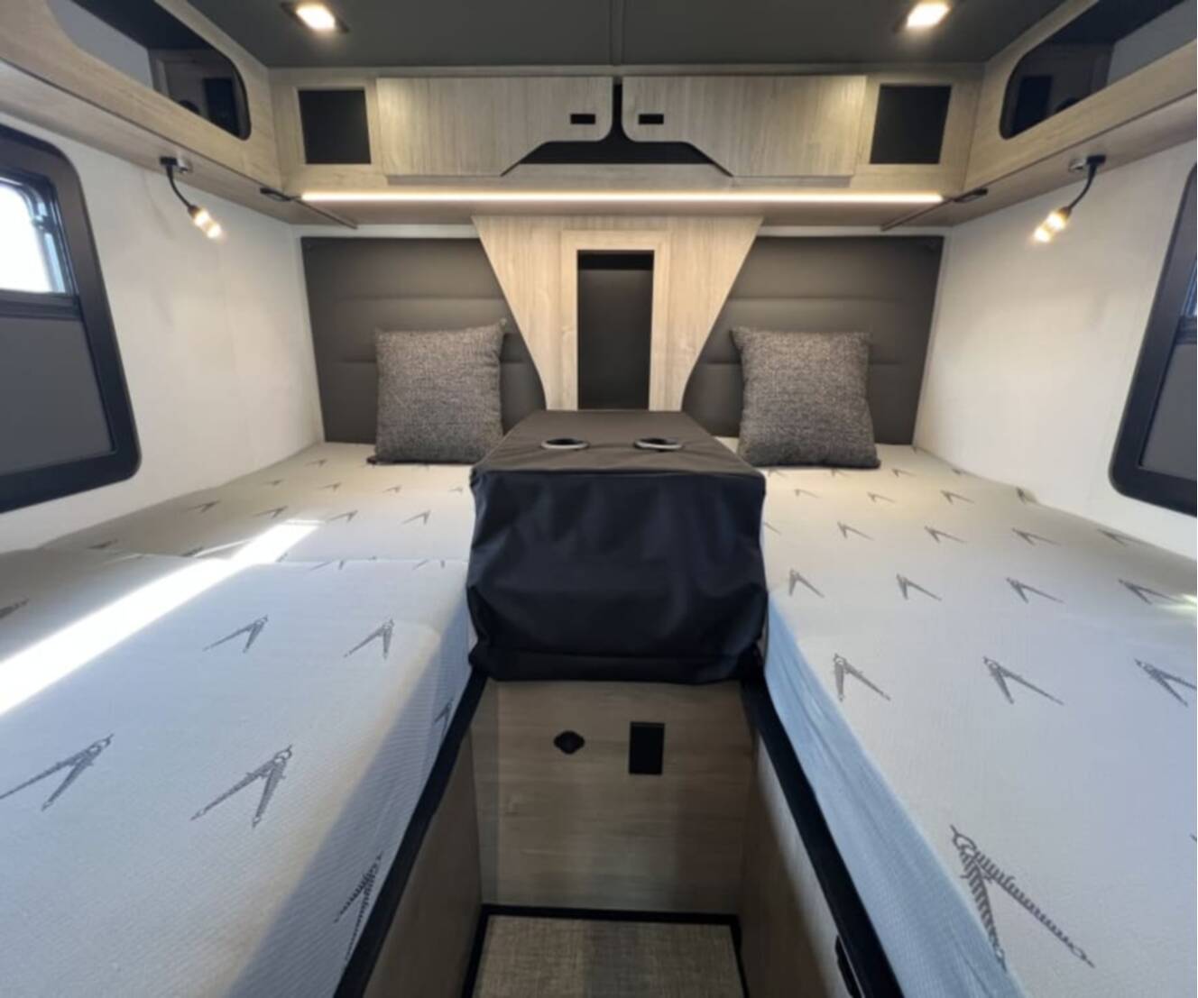 A photo of this 2027 Grand Design LINEAGE SERIES M 25TK-FBP