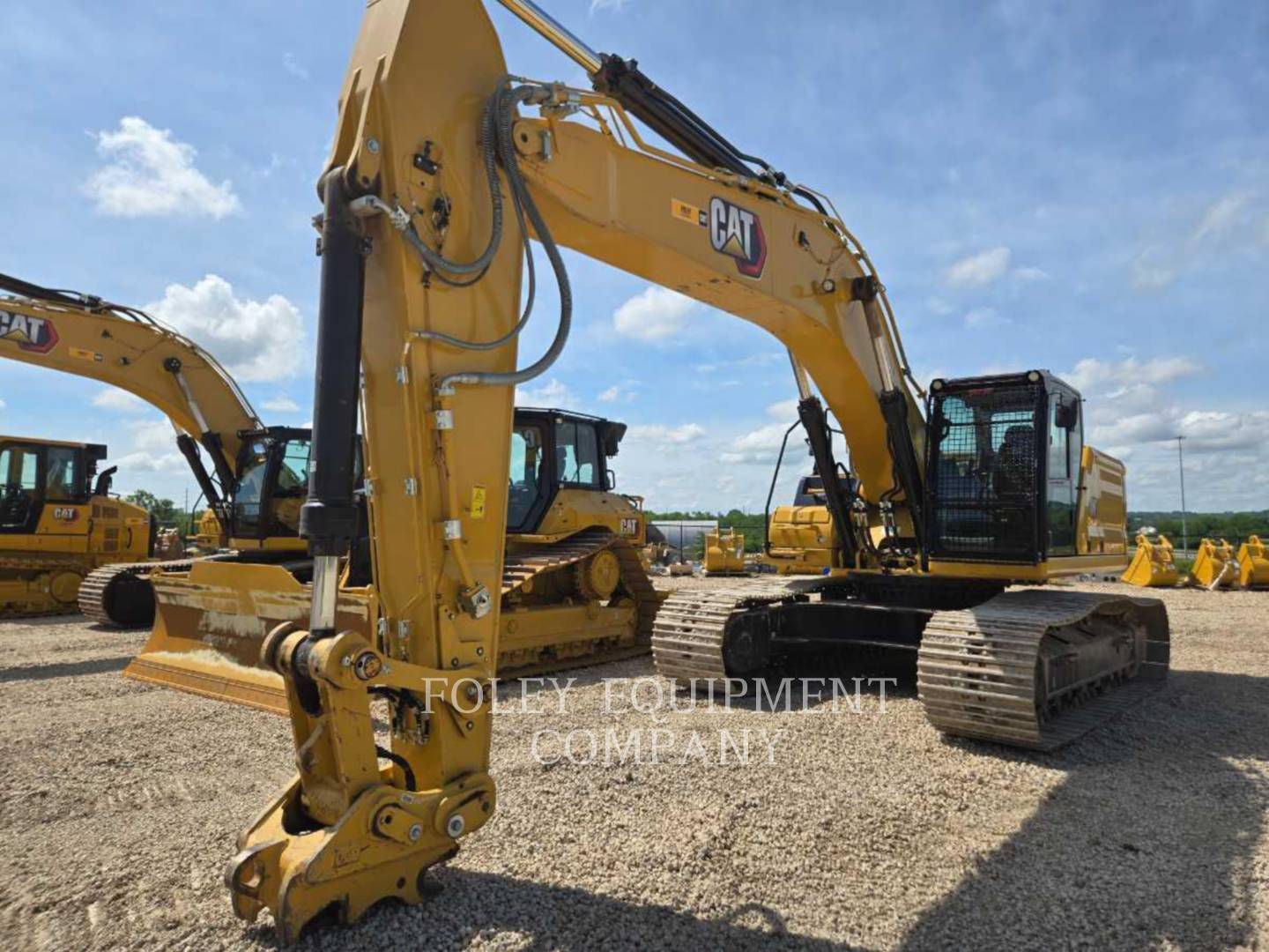 2024 CAT 336-0810X in Kansas City, MO