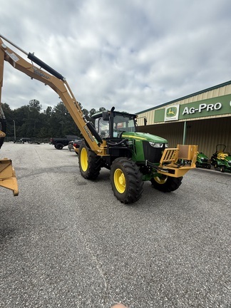 2023 John Deere 6105E in Carnesville, GA