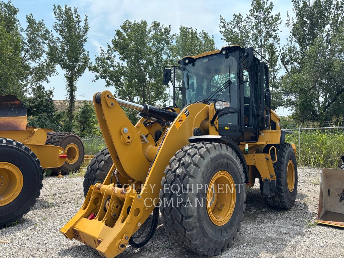 2024 CAT 930-14HL in Kansas City, MO
